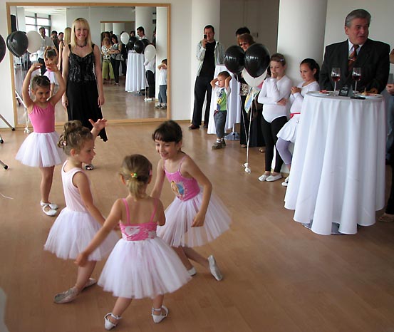 Малките балерини удивиха Кирчо Атанасов