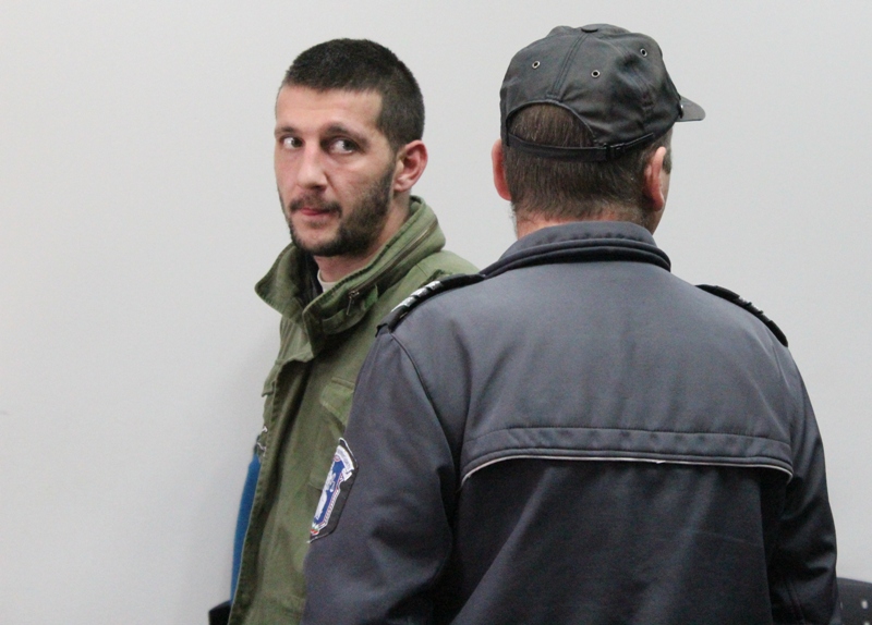 Физическият извършител Кюркчиев, съдействал на разследването, се прибира у дома