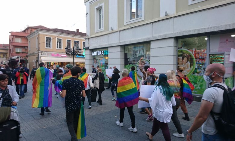 ЛГБТ и бултрасите