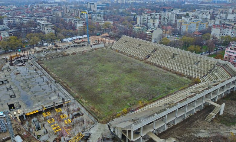 строителството на Колежа