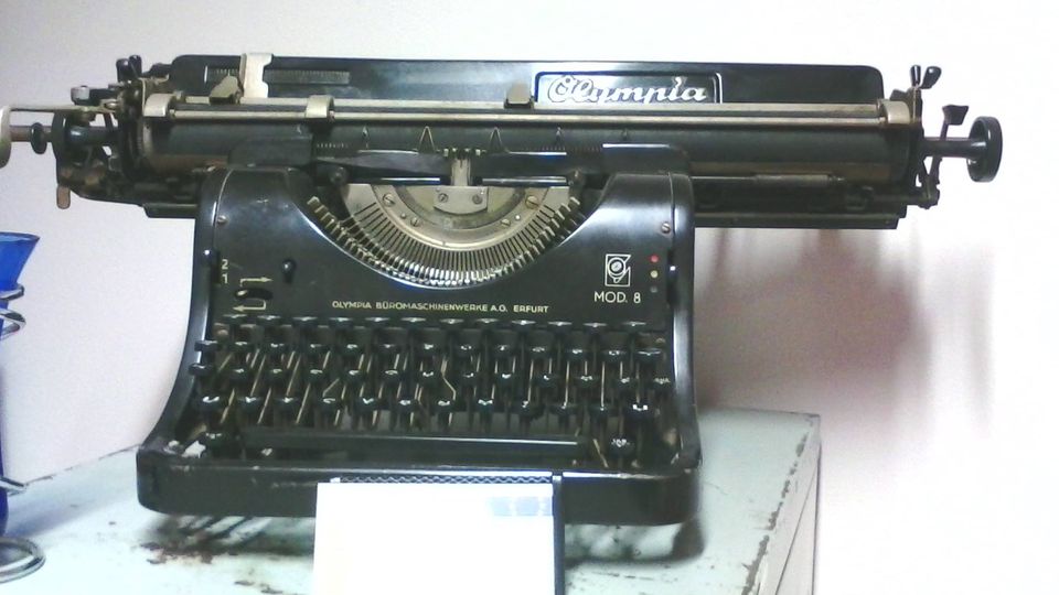 пишещта машина