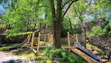 детска площдка в конюшните в стария град