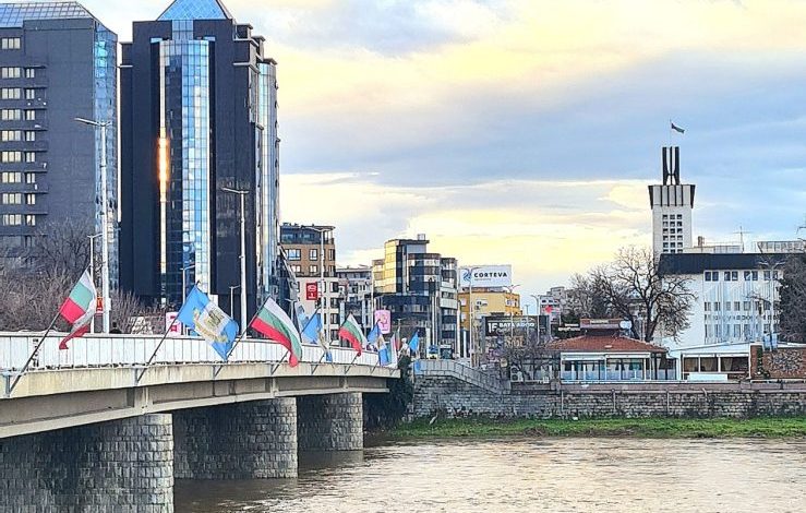 моста на панаира