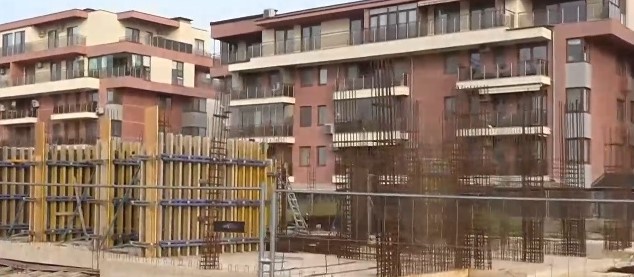 строежът в дигата на Марица
