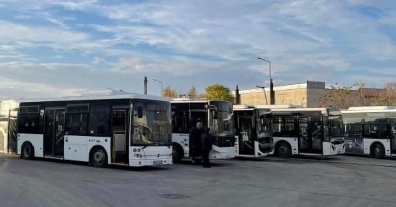 автобуси депо